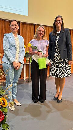 Ehrung einzelner Diplomand*innen - Diplomand*in mit Direktorium