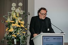 Roland Reichenbach bei seinem Vortrag
