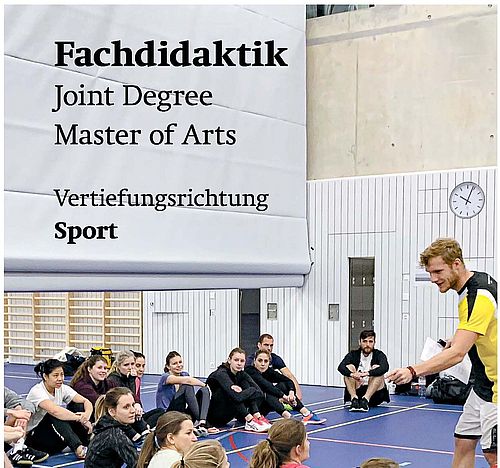 Titelbild des Flyers mit Titel und Personen in der Sporthalle