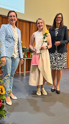 Ehrung einzelner Diplomand*innen - Diplomand*in mit Direktorium