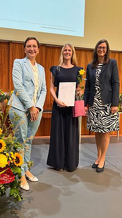 Ehrung einzelner Diplomand*innen - Diplomand*in mit Direktorium