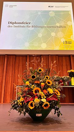 Ehrung einzelner Diplomand*innen - Diplomand*in mit Direktorium