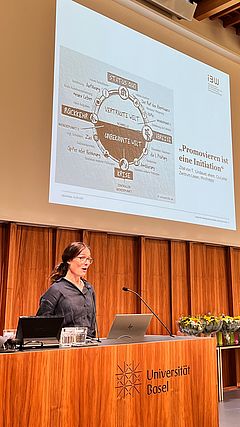 Ehrung einzelner Diplomand*innen - Diplomand*in mit Direktorium